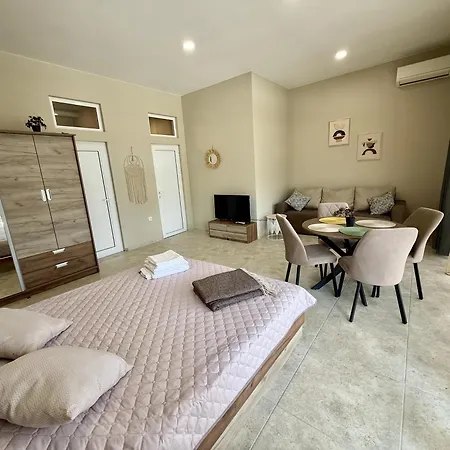 מלון דירות Nm 4*