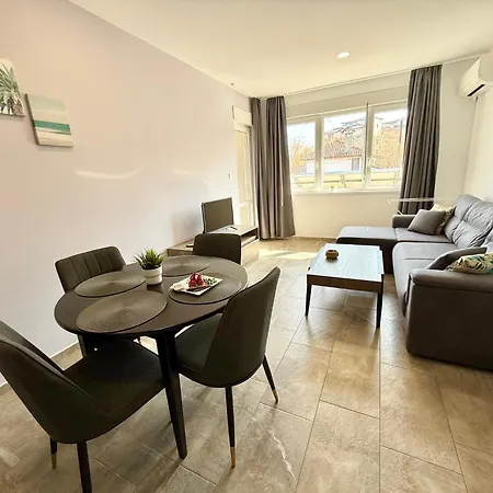 Nm Aparthotel *